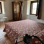 Leoncito Del Conero 3*